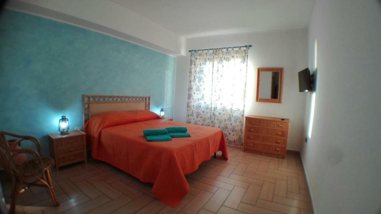 Hotel 5-1-35 Paola Exteriér fotografie