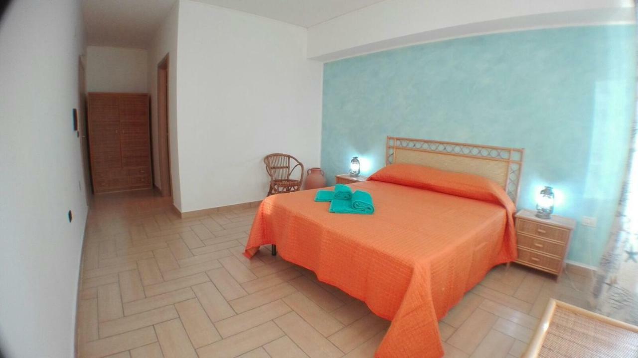 Hotel 5-1-35 Paola Exteriér fotografie